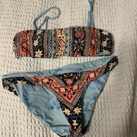 Billabong Other - Billabong bikini top